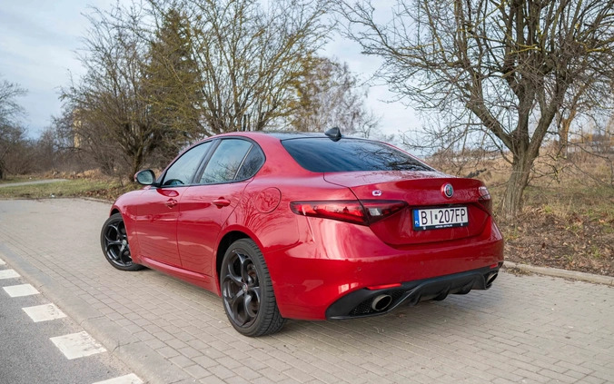 Alfa Romeo Giulia cena 109000 przebieg: 80000, rok produkcji 2018 z Białystok małe 407